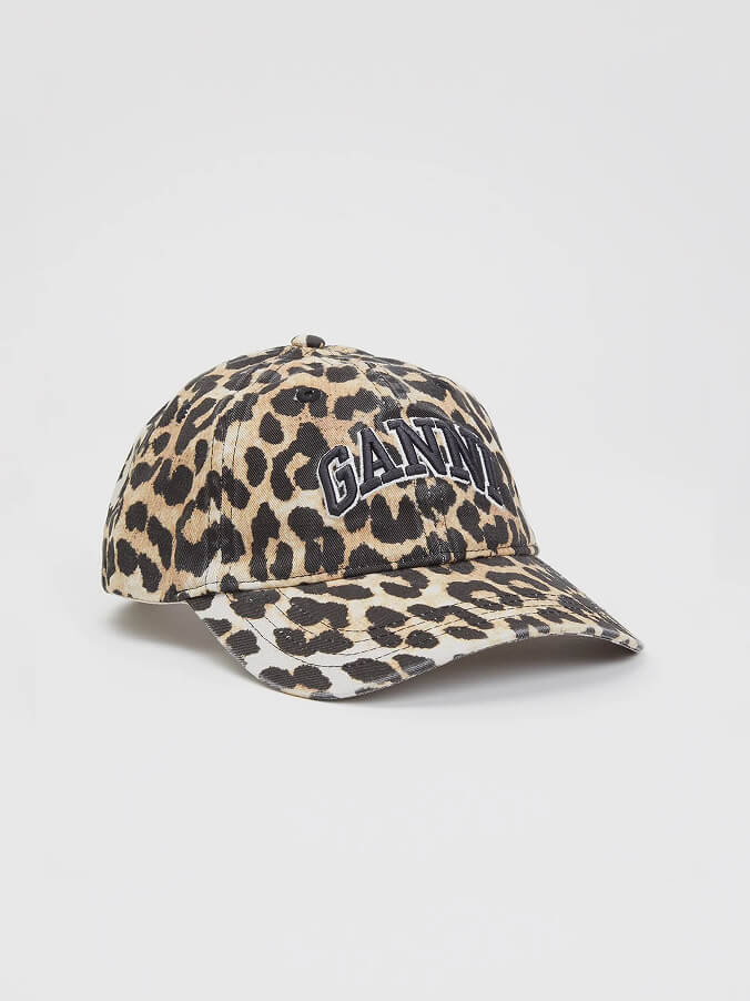 Charlotte Chesnais Cap
